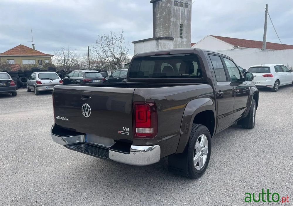 2022' Volkswagen Amarok photo #6