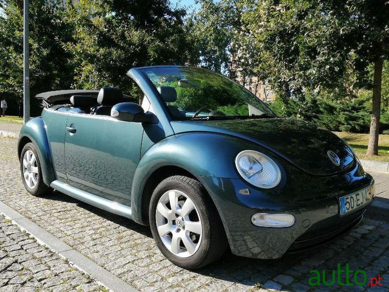 2003' Volkswagen New Beetle 1.6 photo #3