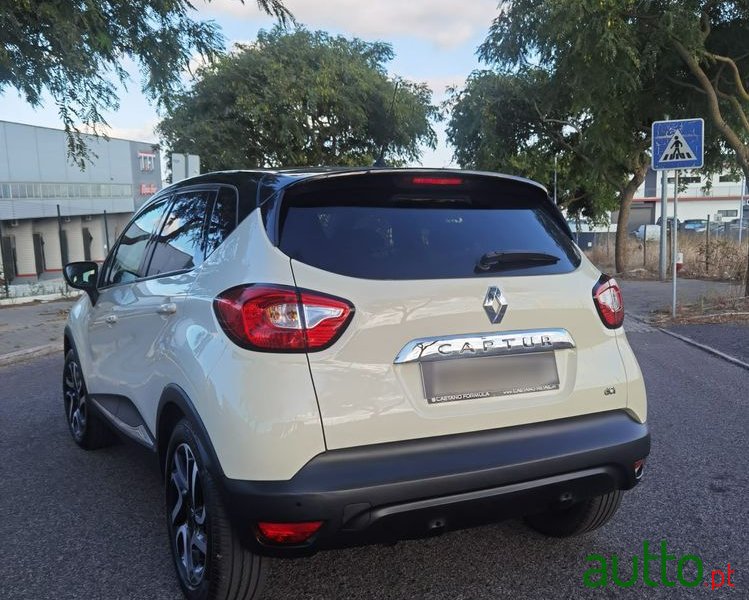 2015' Renault Captur 1.5 Dci Exclusive photo #4