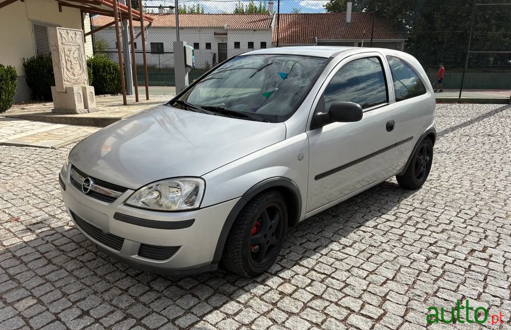 2005' Opel Corsa photo #1