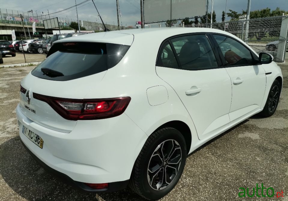 2016' Renault Megane photo #4