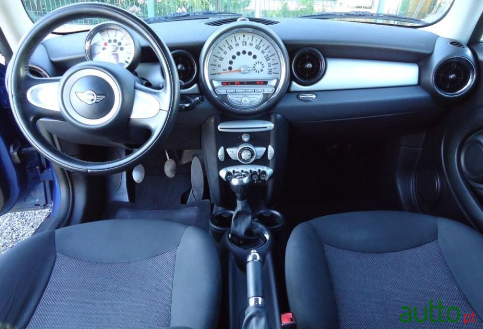 2008' MINI Cooper photo #5