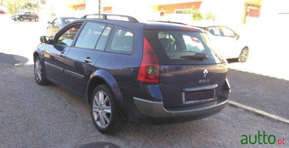 2004' Renault Megane Break photo #1