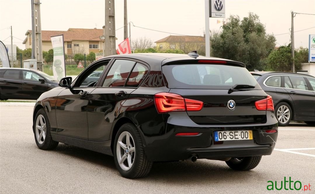 2016' BMW 118 Sport photo #4