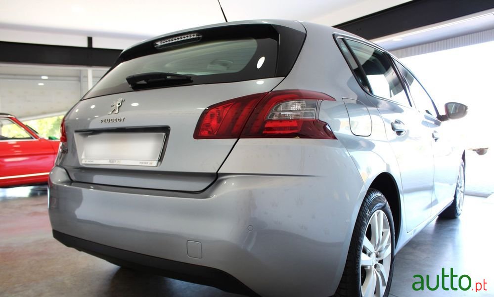 2018' Peugeot 308 photo #3