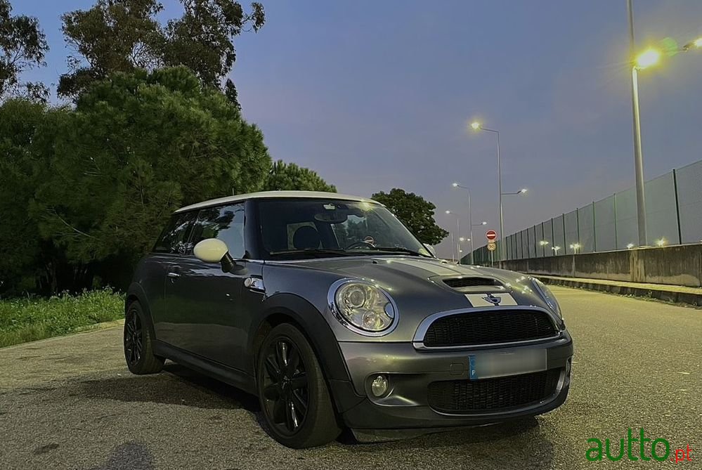 2008' MINI Cooper S Coupe photo #1