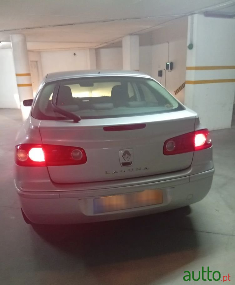 2007' Renault Laguna 1.9 Dci Confort photo #5