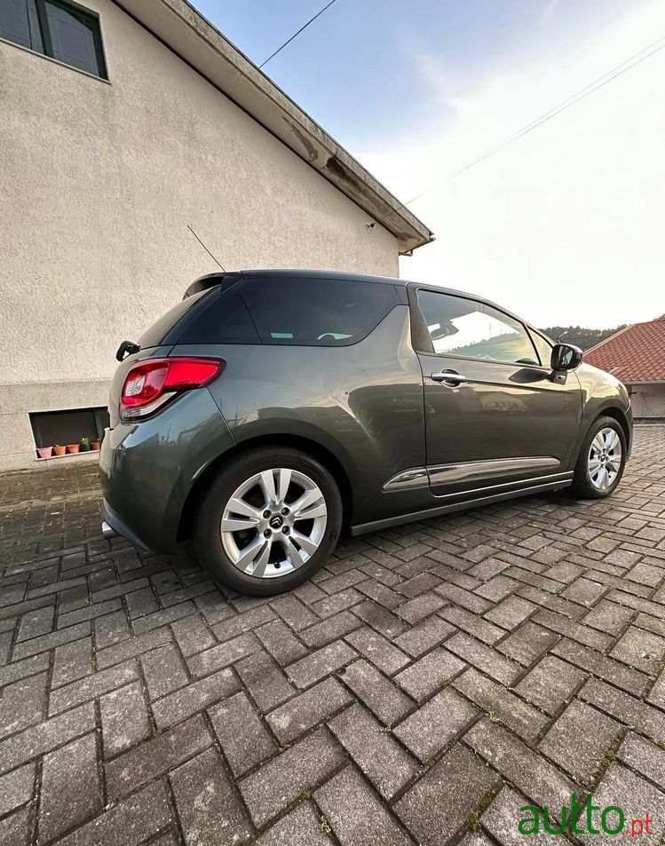 2012' Citroen DS3 photo #4