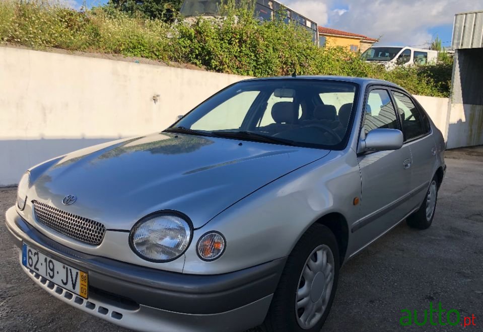 1998' Toyota Corolla photo #1