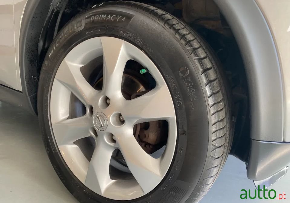 2011' Nissan Juke photo #4