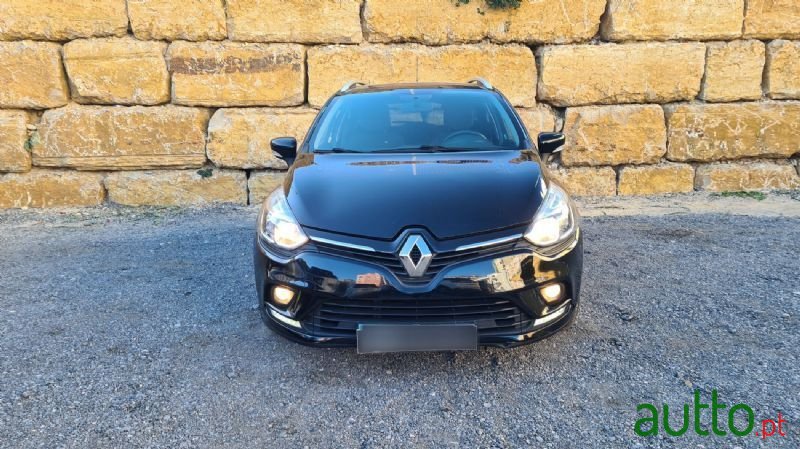 2018' Renault Clio Sport Tourer photo #5