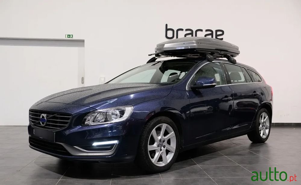 2015' Volvo V60 1.6 D2 Summum Eco photo #2