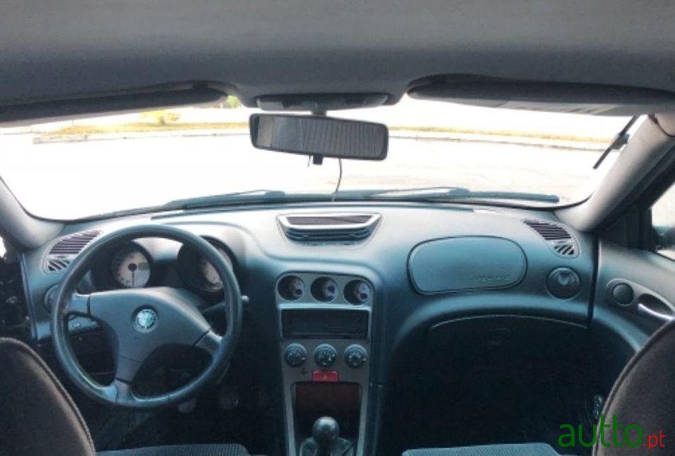 2002' Alfa Romeo 156 Jtd photo #2