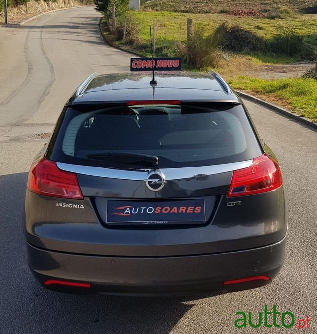 2013' Opel Insignia Country Tourer photo #4