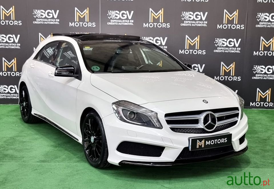 2015' Mercedes-Benz A-180 photo #1