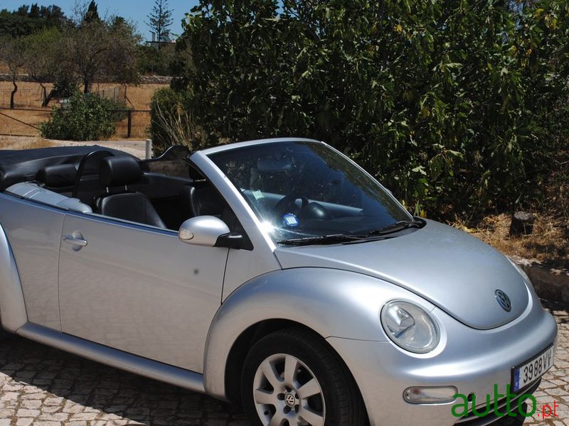 2003' Volkswagen New Beetle photo #1