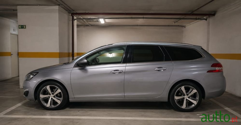 2017' Peugeot 308 photo #3