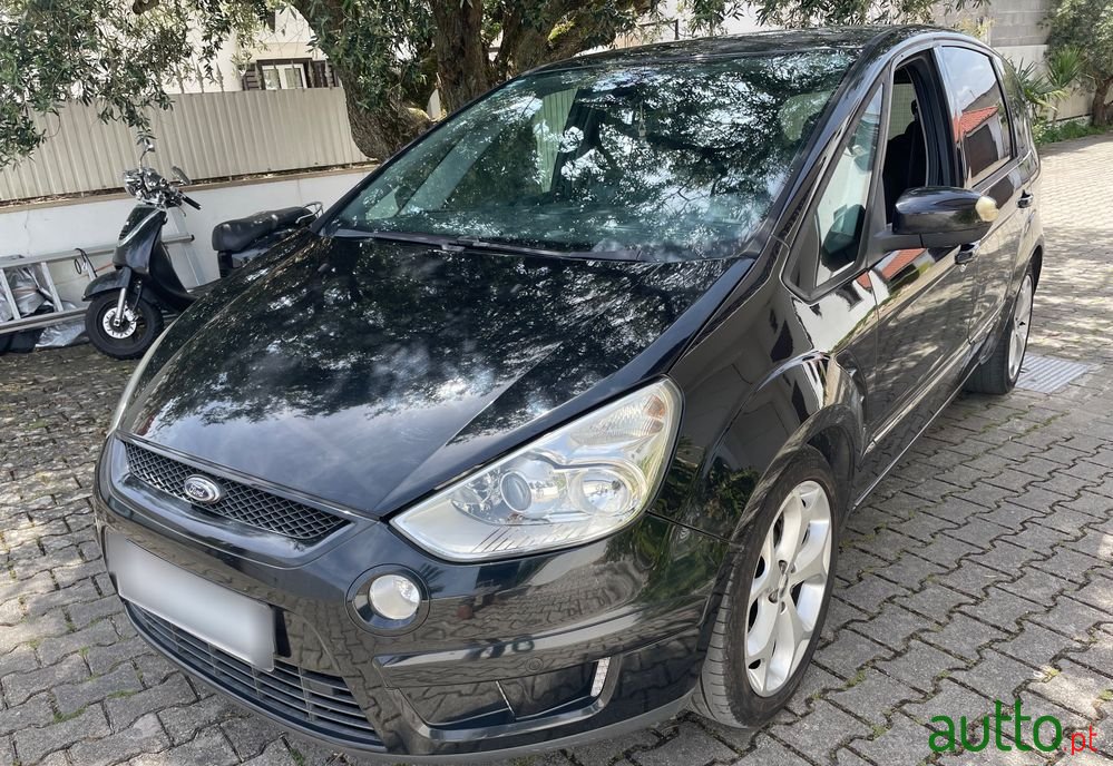 2007' Ford S-Max photo #2