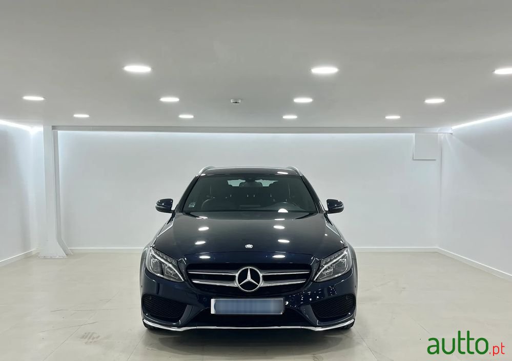 2017' Mercedes-Benz Classe C photo #2