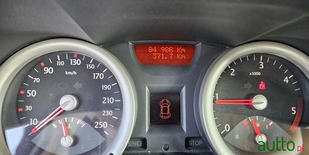 2005' Renault Megane photo #3