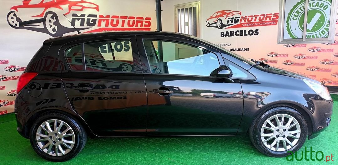 2008' Opel Corsa photo #2