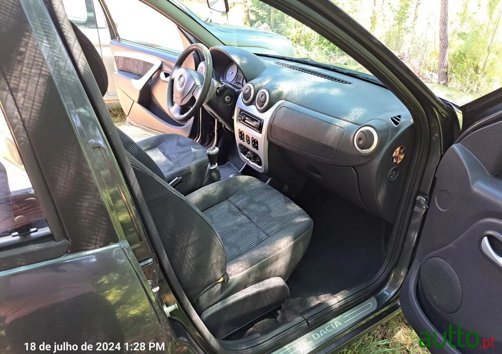 2011' Dacia Sandero 1.5 Dci Confort photo #6