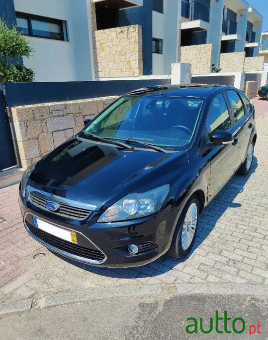 2009' Ford Focus photo #1