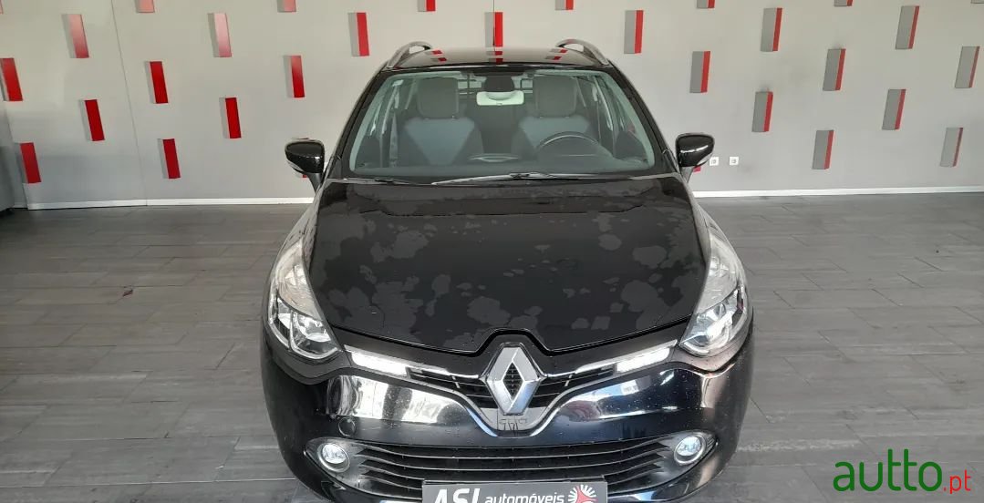 2014' Renault Clio Sport Tourer photo #2