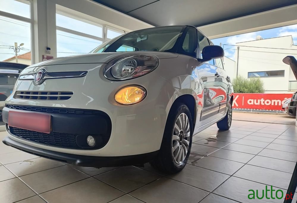 2014' Fiat 500L photo #6