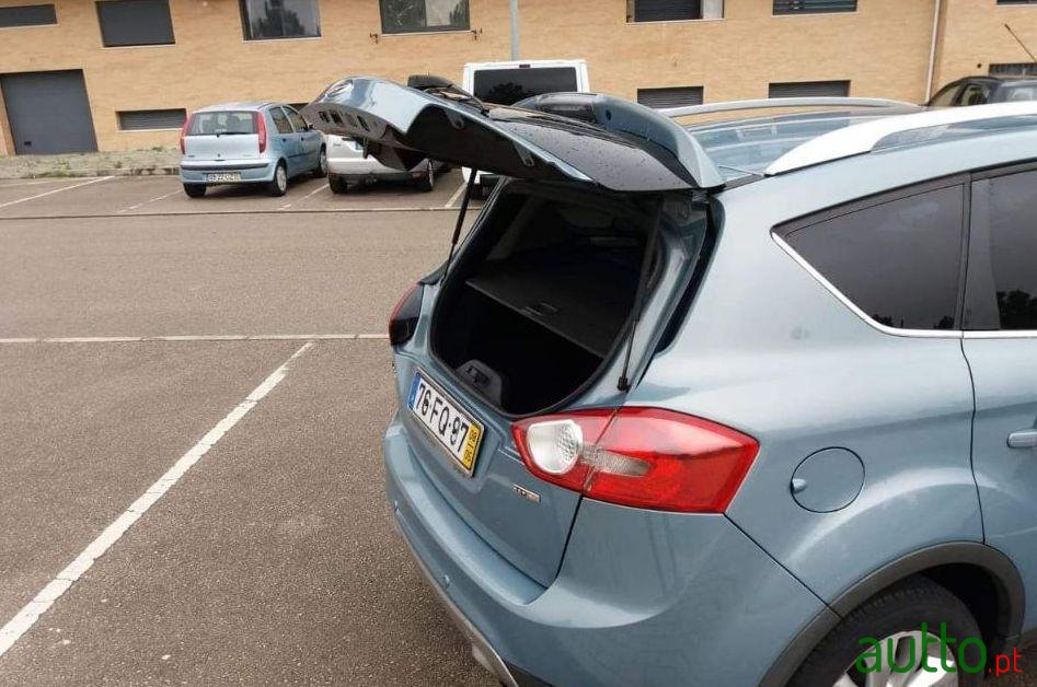 2008' Ford Kuga photo #4