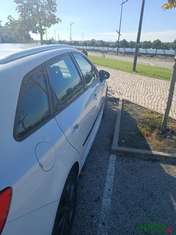 2013' SEAT Ibiza St photo #5