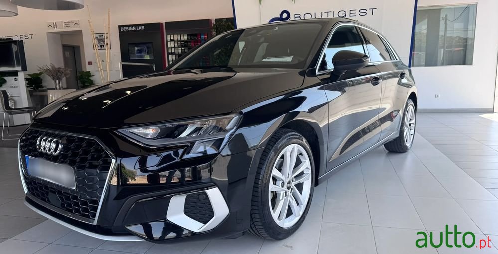 2023' Audi A3 Sportback photo #2