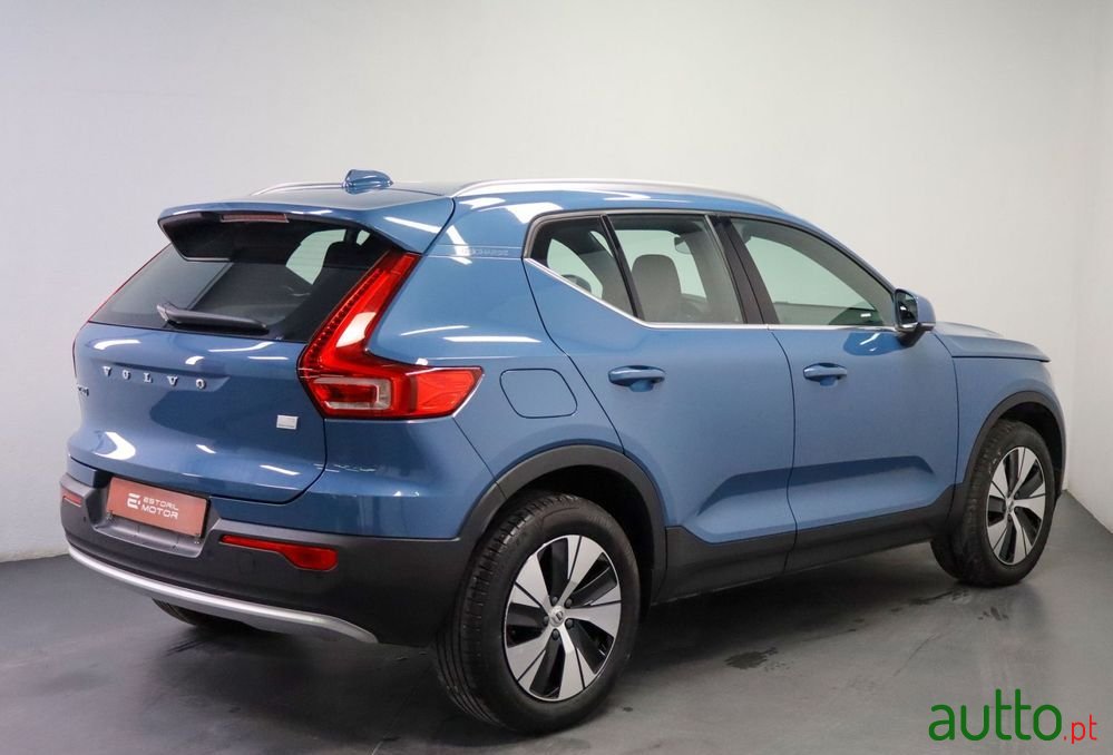 2022' Volvo Xc 40 photo #3