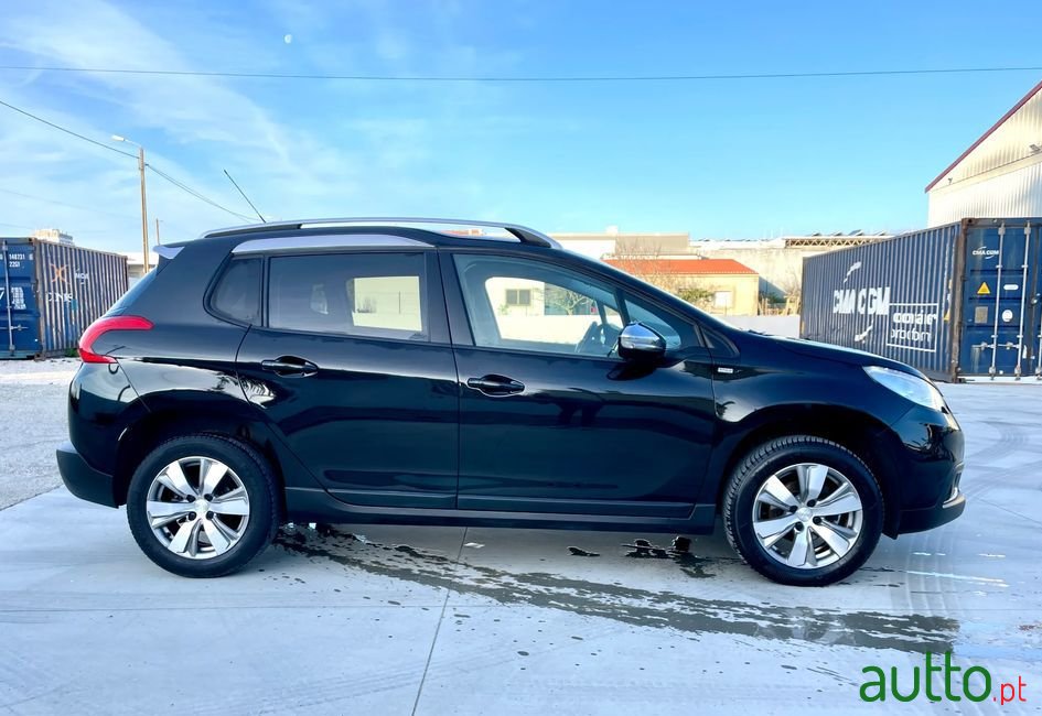 2016' Peugeot 2008 photo #4