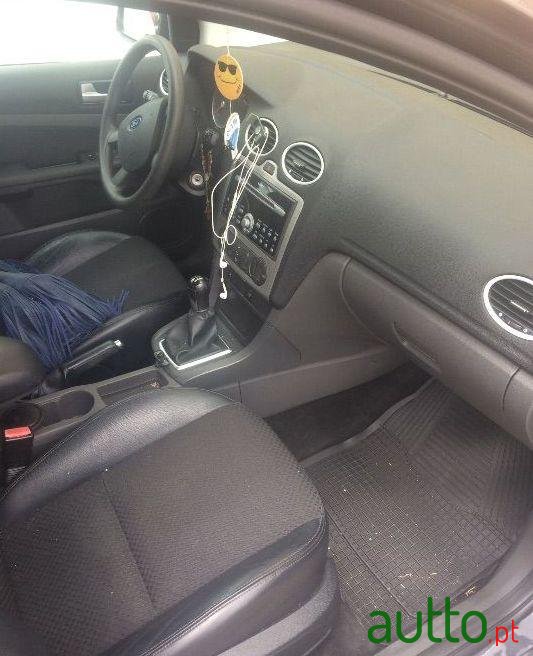 2006' Ford Focus photo #1