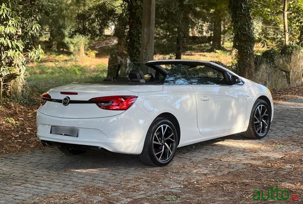 2013' Opel Cascada photo #6