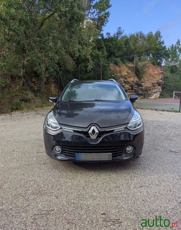 2014' Renault Clio Sport Tourer photo #4