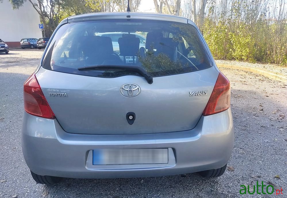 2007' Toyota Yaris 1.0 Vvt-I photo #4