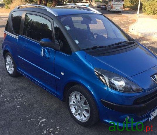 2006' Peugeot 1007 Sport photo #4