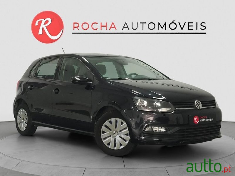 2015' Volkswagen Polo photo #3