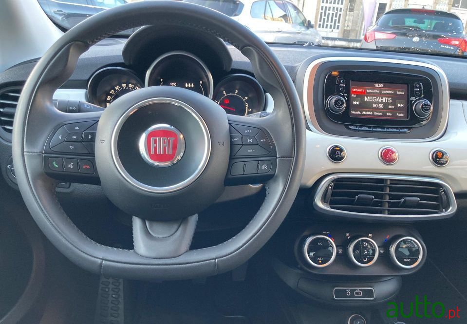 2016' Fiat 500X photo #6