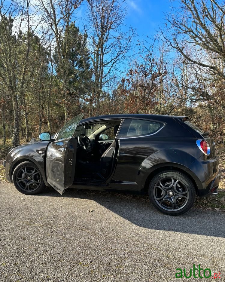 2012' Alfa Romeo MiTo photo #3