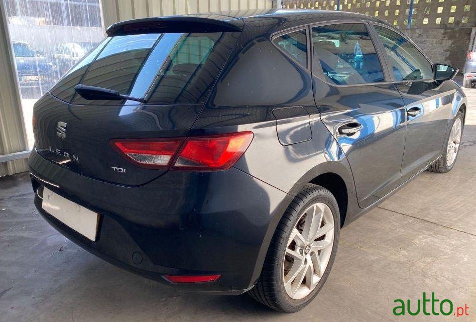 2014' SEAT Leon photo #3