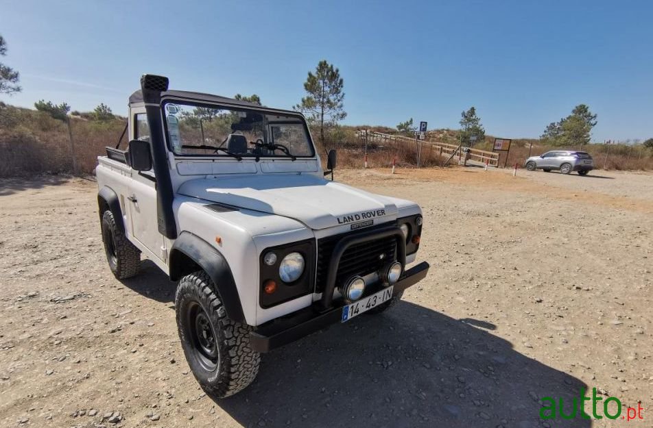 1997' Land Rover Defender photo #3