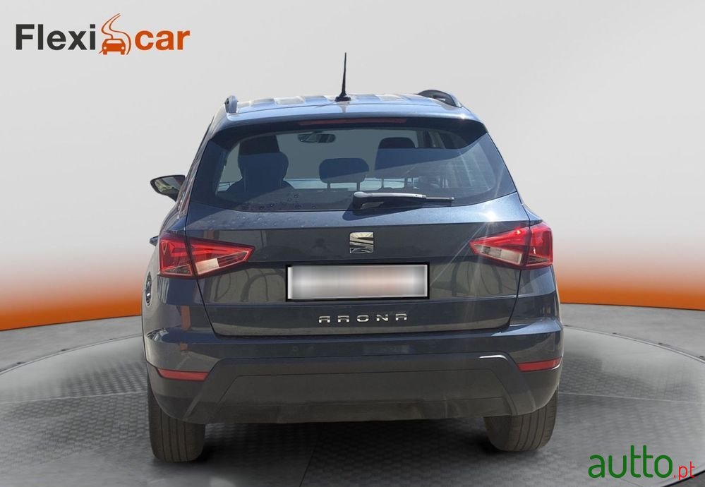 2019' SEAT Arona photo #5