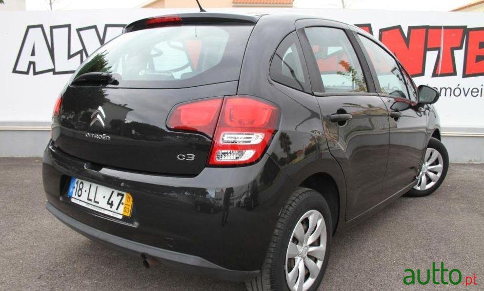 2011' Citroen C3 1.4 Sx Pack photo #2