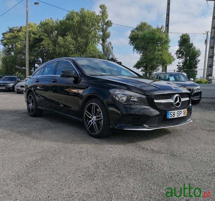 2017' Mercedes-Benz Cla-180 photo #2