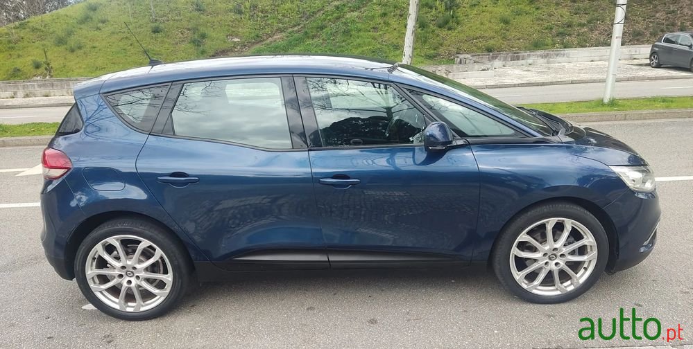 2017' Renault Scenic photo #5