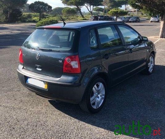 2003' Volkswagen Polo photo #2