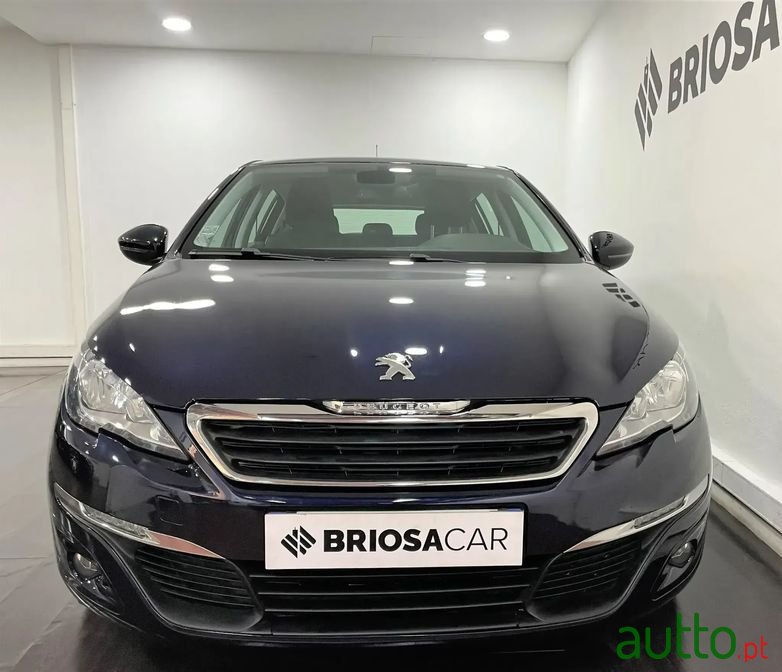 2015' Peugeot 308 photo #4